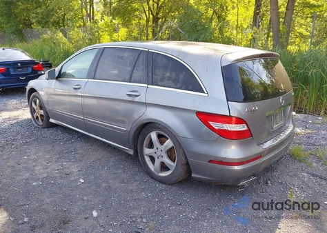 2012 Mercedes-Benz R 350 4Matic z USA, uszkodzony, nr VIN 4JGCB5HEXCA144430